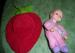 Foto 2 van aardbeien popje