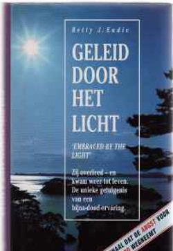 Geleid door het licht, Betty J.Eadie