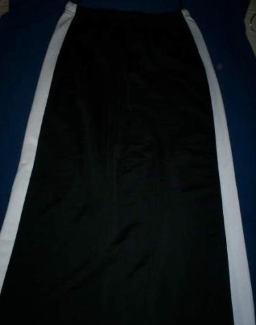 Lange zwarte rok, maat 176