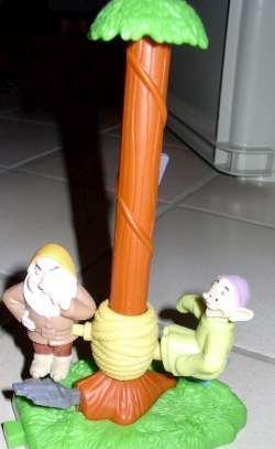 Figuur met 2 kaboutertjes