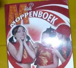 M-Kids moppenboek