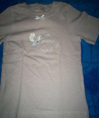 T-shirt met duifje maat 128