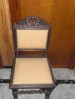 Foto 2 van vier antieke stoelen