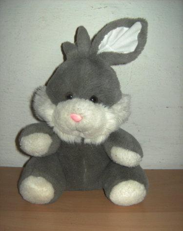 grijs knuffelkonijntje