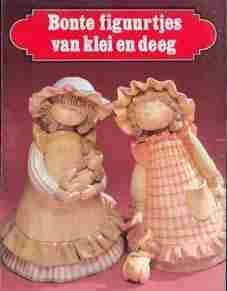 bonte figuurtjes van klei en dee