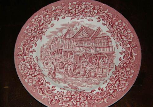 ROYAL TUDOR WARE
