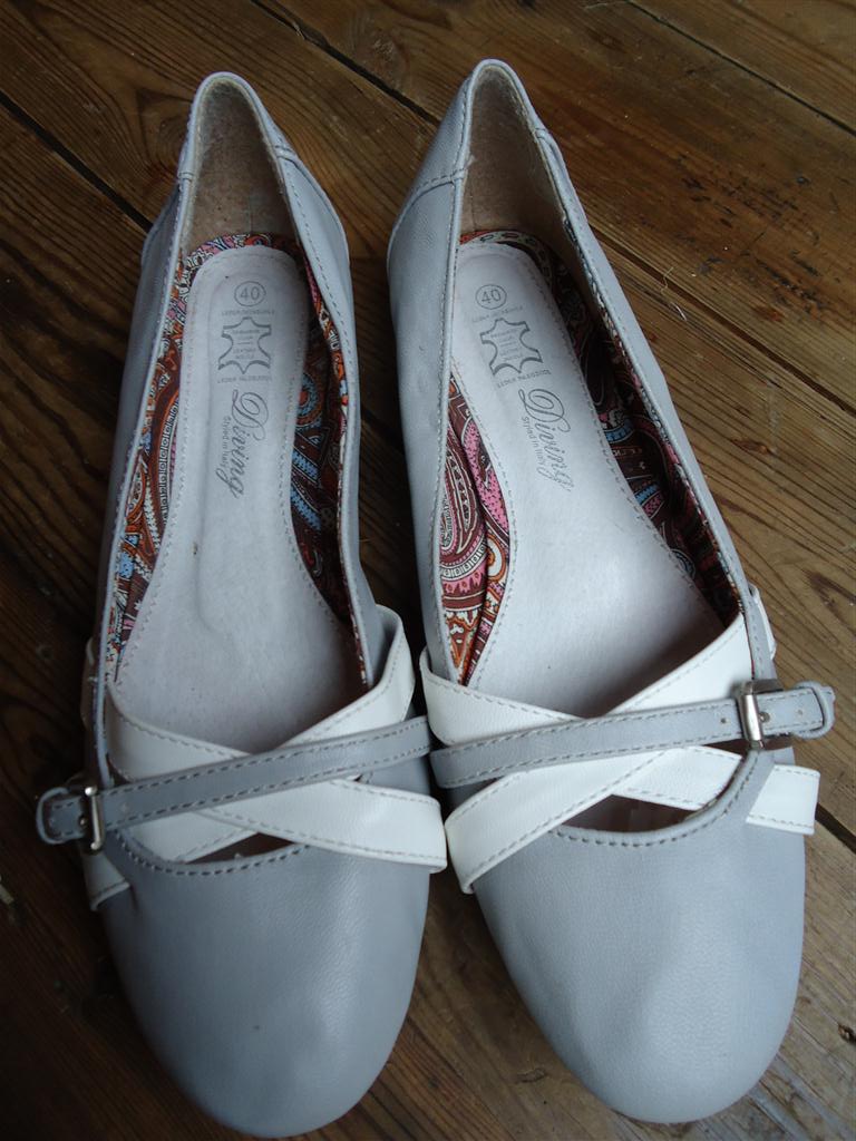 MOOIE NIEUWE PLATTE SCHOENEN