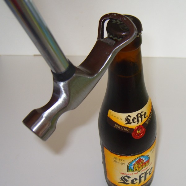 Vrijdagmiddag hamer + flesopener